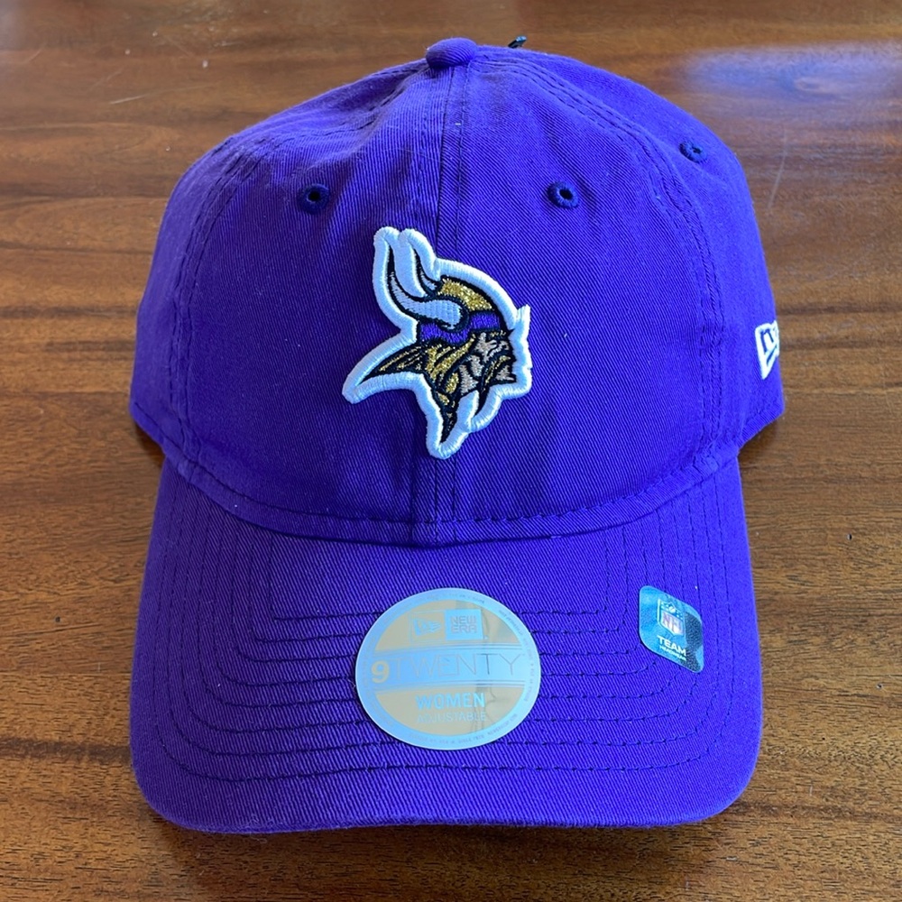 NWT Minnesota Vikings adjustable baseball cap